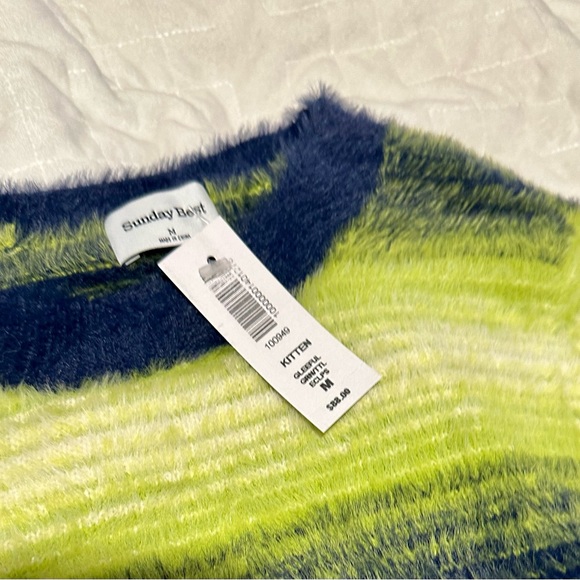 Aritzia Sunday Best, Green Striped Kitten Sweater, NWT, Medium, Fuzzy and Soft! - Picture 6 of 8